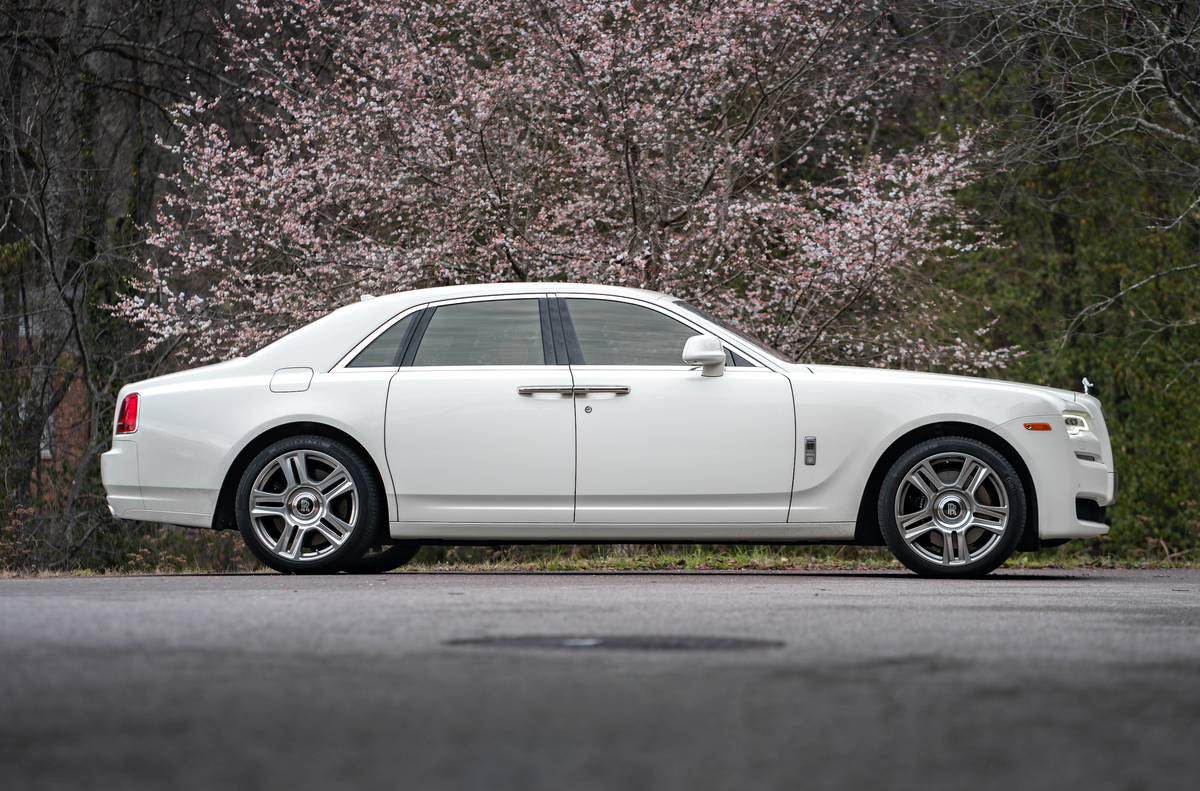 Lux Cars Nashville
